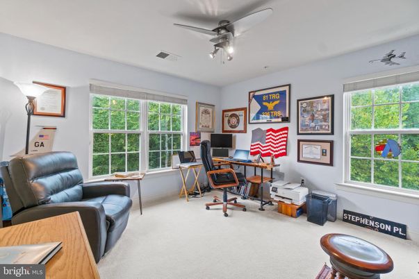 Home Office, Interior