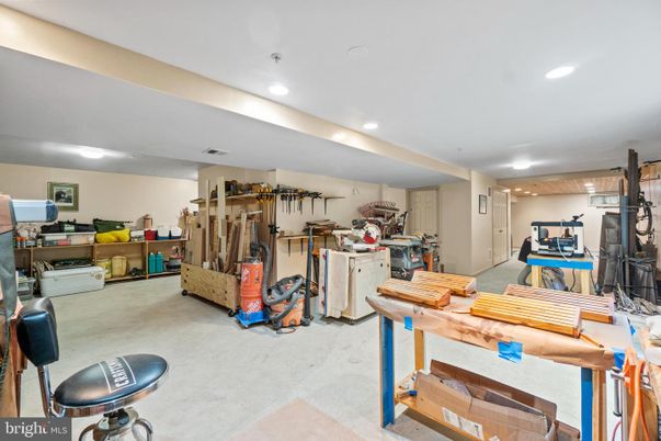 Fitness Equipment, Interior, Recessed Lighting