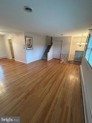Chandelier, Empty room, Interior, Wood Texture Flooring