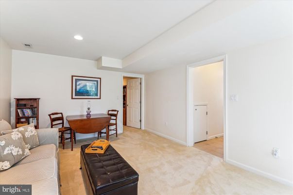Dining room, Interior, Recessed Lighting