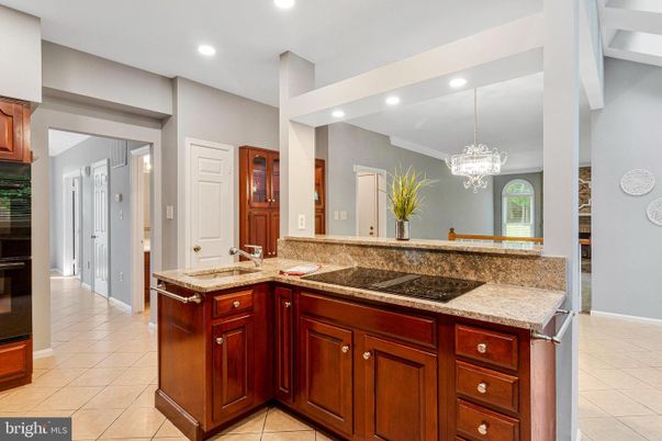 Chandelier, Interior, Kitchen, Recessed Lighting