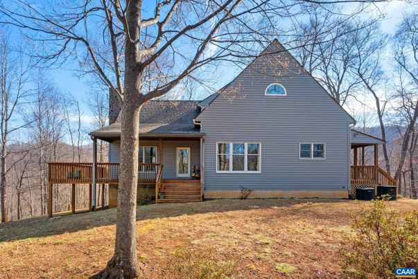 Backyard, Exterior, Facade, Cape Cod