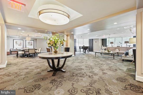 Dining room, Interior, Living room, Pendant Lights, Piano, Recessed Lighting