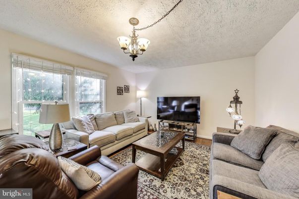 Chandelier, Interior, Living room, Wood Texture Flooring
