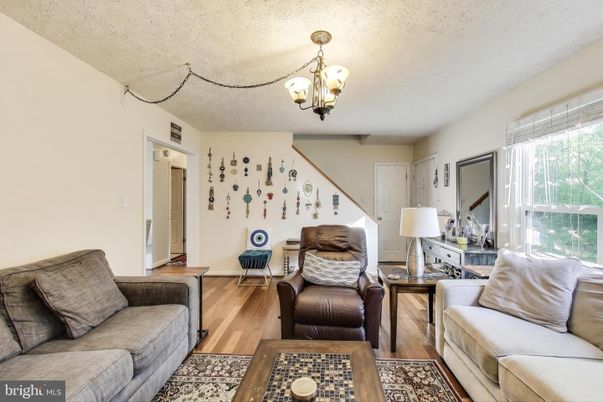 Chandelier, Interior, Living room, Wood Texture Flooring