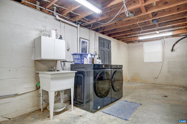 Interior, Stone Walls, Washer, Wooden Beams