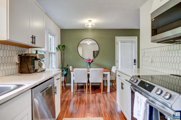 Dining room, Interior, Kitchen, Stainless Steel Appliances, Wood Texture Flooring