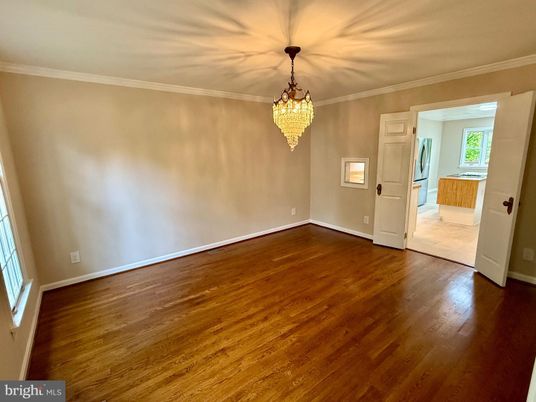 Chandelier, Empty room, Interior, Wood Texture Flooring