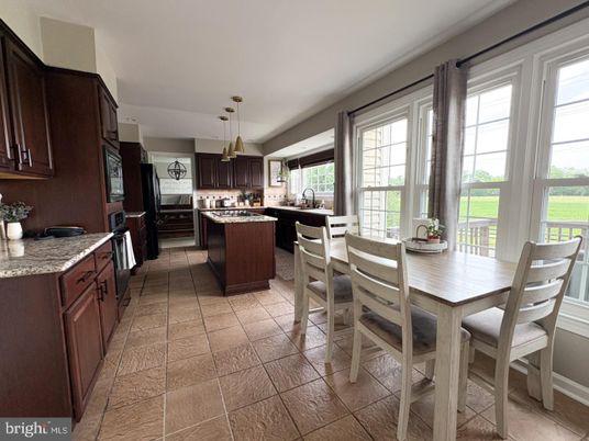 Dining room, Interior, Kitchen, Pendant Lights