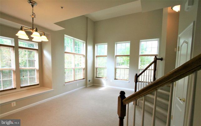Chandelier, Empty room, Interior