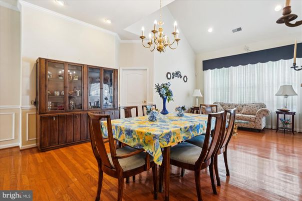 Chandelier, Dining room, Interior, Recessed Lighting, Wood Texture Flooring