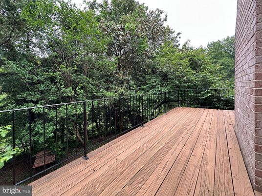 Exterior, Wood Texture Flooring