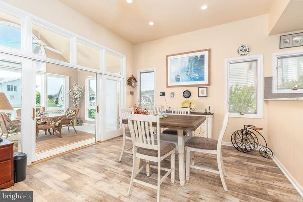 Dining room, Interior, Recessed Lighting, Wood Texture Flooring