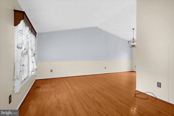 Empty room, Interior, Pendant Lights, Wood Texture Flooring