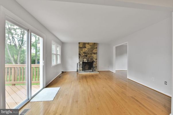 Empty room, Fireplace, Interior, Wood Texture Flooring