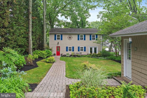 Backyard, Exterior, Facade, Georgian
