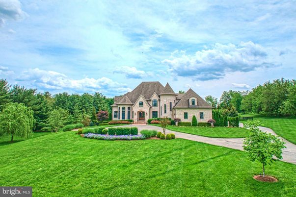 Backyard, Exterior, Facade, Brick Facade, French Provincial