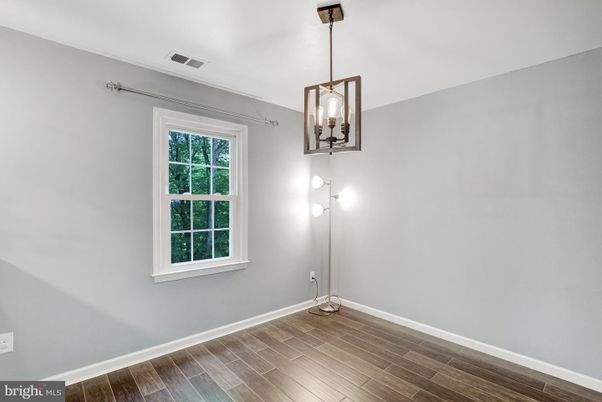 Empty room, Interior, Pendant Lights, Wood Texture Flooring