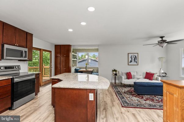 Interior, Kitchen, Living room, Recessed Lighting, Wood Texture Flooring