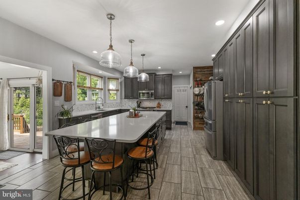 Interior, Kitchen, Pendant Lights, Recessed Lighting, Wood Texture Flooring