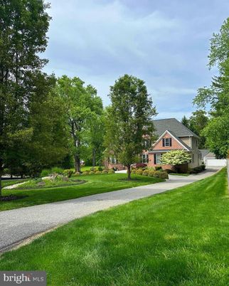 Backyard, Exterior, Facade, Brick Facade, None