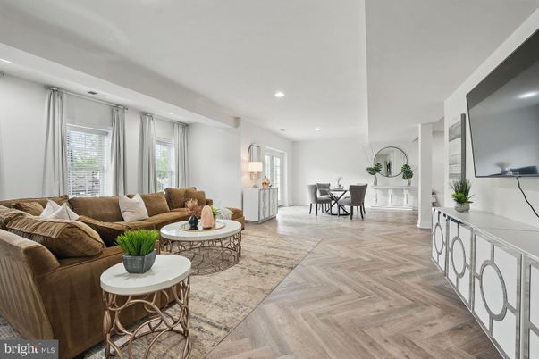 Dining room, Interior, Living room, Recessed Lighting, Wood Texture Flooring