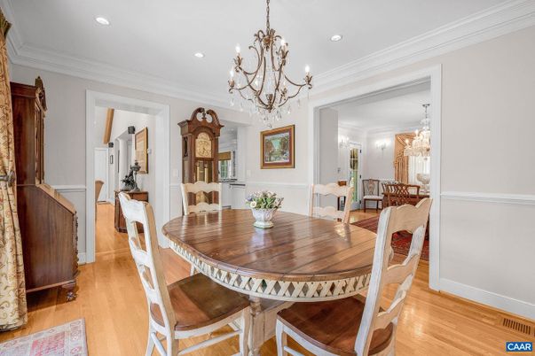 Chandelier, Dining room, Interior, Recessed Lighting, Wood Texture Flooring