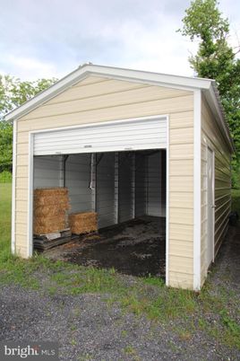 Detached Garage, Exterior