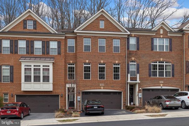 Attached, Exterior, Facade, Brick Facade, Rowhouse