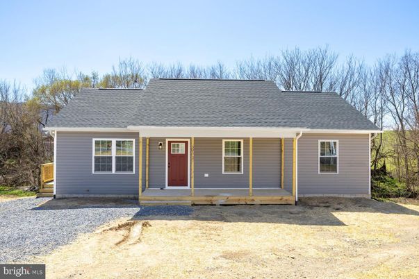 Exterior, Facade, Cape Cod