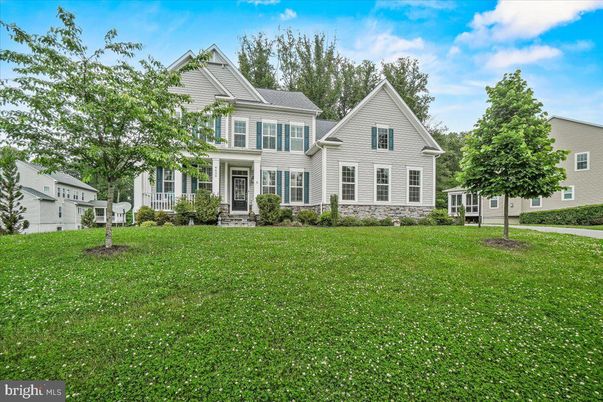 Backyard, Exterior, Facade, Farmhouse