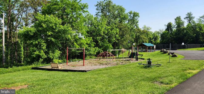 Backyard, Exterior, Playground