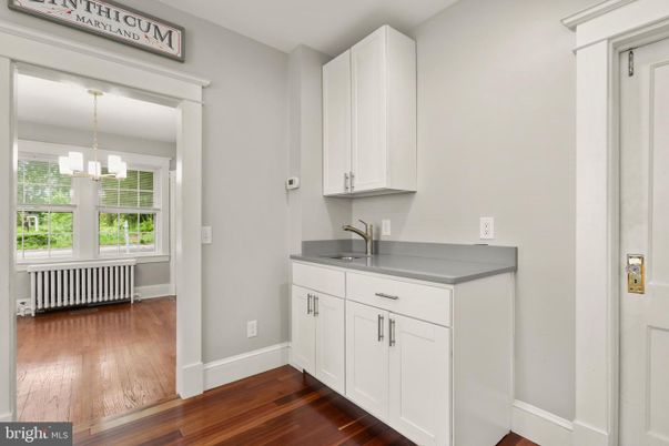 Chandelier, Interior, Kitchen, Wood Texture Flooring