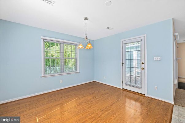Chandelier, Empty room, Interior, Pendant Lights, Wood Texture Flooring