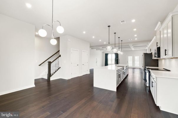 Interior, Kitchen, Pendant Lights, Recessed Lighting, Wood Texture Flooring