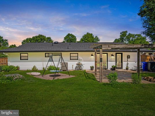 Backyard, Exterior, Playground