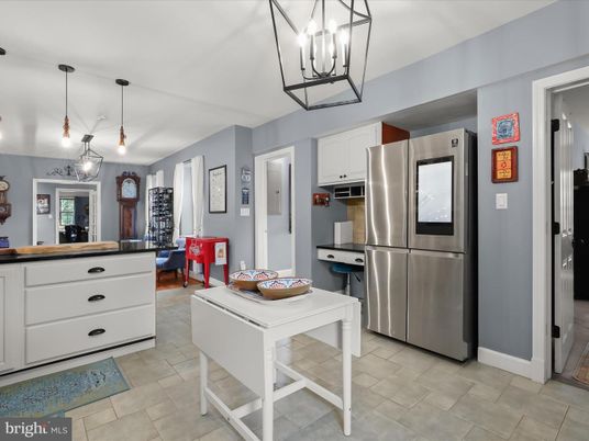 Interior, Kitchen, Pendant Lights, Stainless Steel Appliances