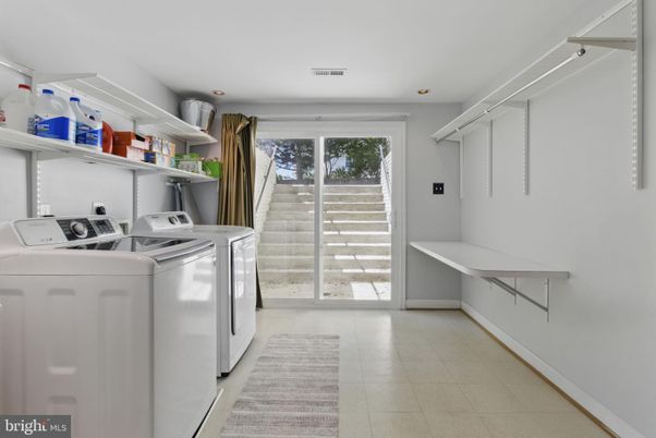 Interior, Recessed Lighting, Washer