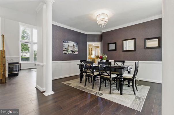Chandelier, Dining room, Fireplace, Interior, Wood Texture Flooring