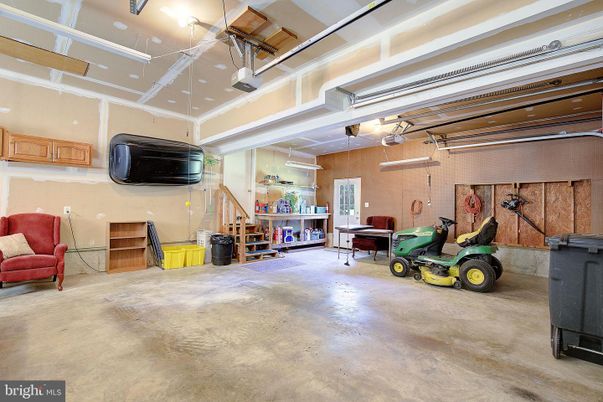 Garage, Interior, Stone Walls