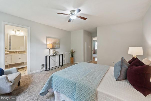 Bathroom, Bedroom, Interior