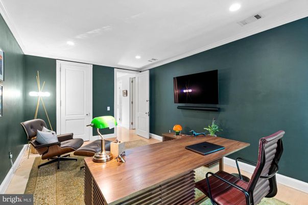 Home Office, Interior, Recessed Lighting, Wood Texture Flooring