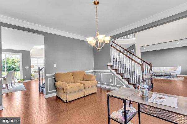 Chandelier, Dining room, Interior, Pendant Lights, Recessed Lighting, Wood Texture Flooring