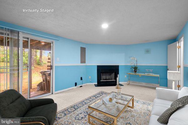 Fireplace, Interior, Living room, Recessed Lighting