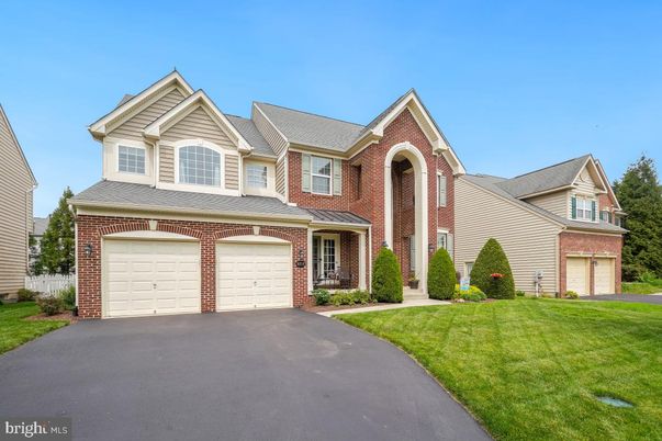 Attached, Exterior, Facade, Brick Facade, Brick Traditional