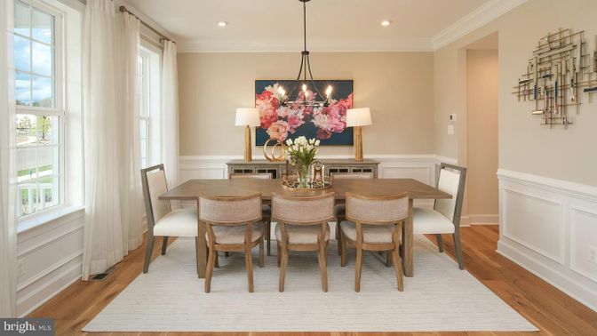 Chandelier, Dining room, Interior, Recessed Lighting, Wood Texture Flooring