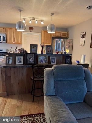 Interior, Kitchen, Living room, Pendant Lights, Wood Texture Flooring