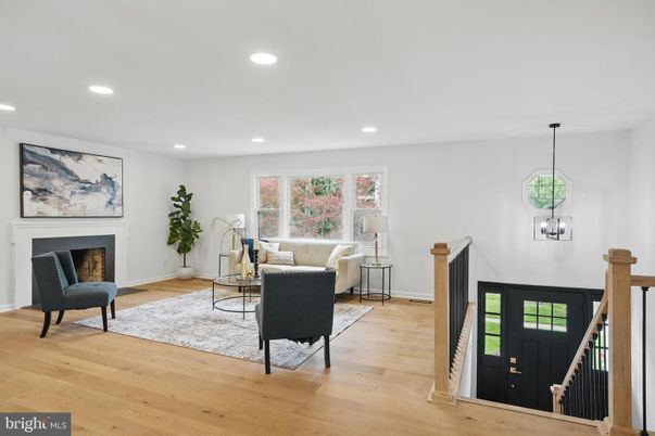 Fireplace, Interior, Living room, Pendant Lights, Recessed Lighting, Wood Texture Flooring