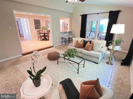 Dining room, Interior, Living room, Recessed Lighting