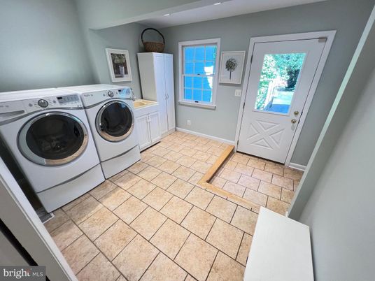Interior, Recessed Lighting, Washer